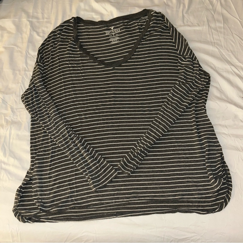 American Eagle tee